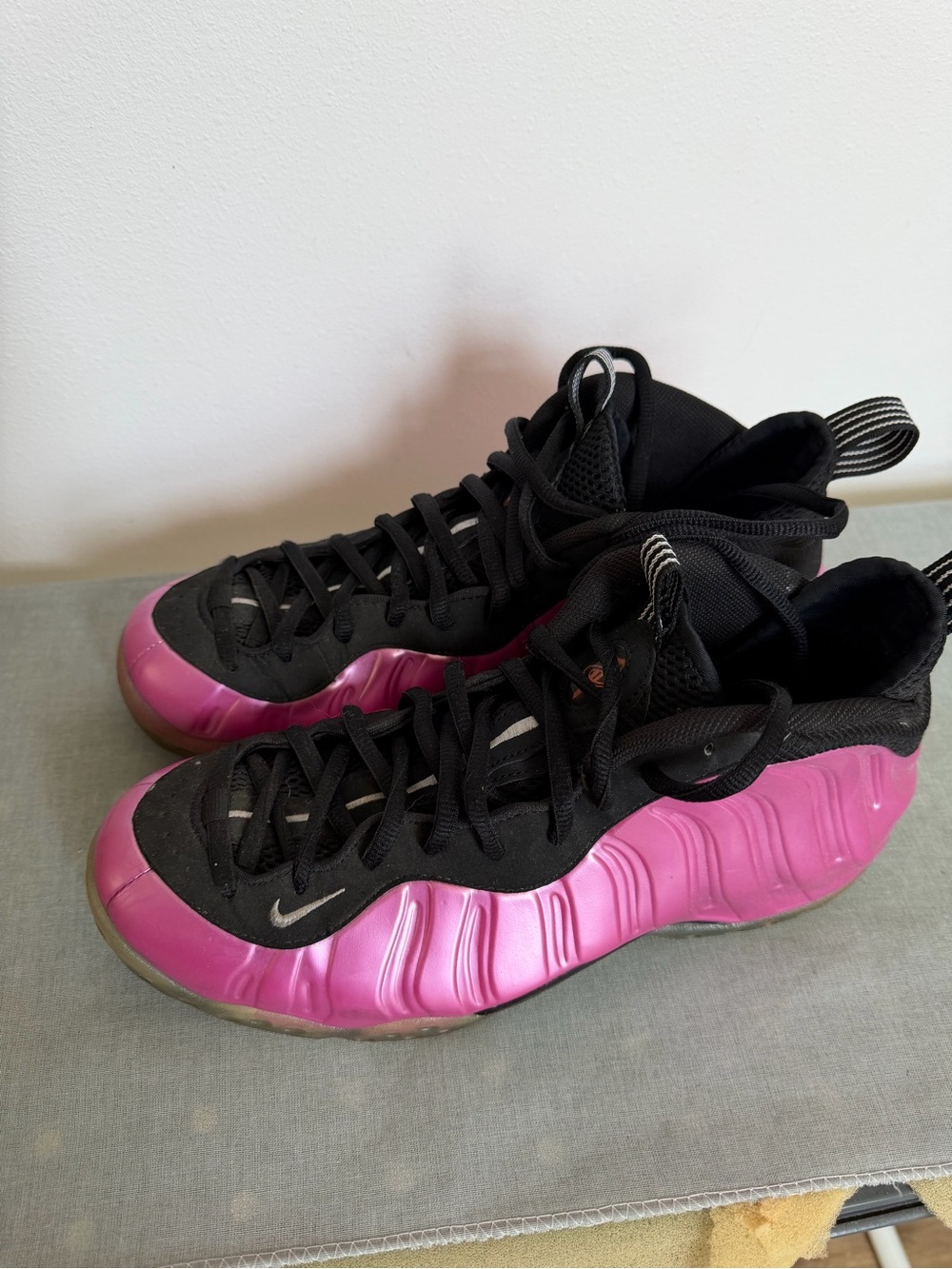 Nike pink Foamposite - Picture 6 of 8